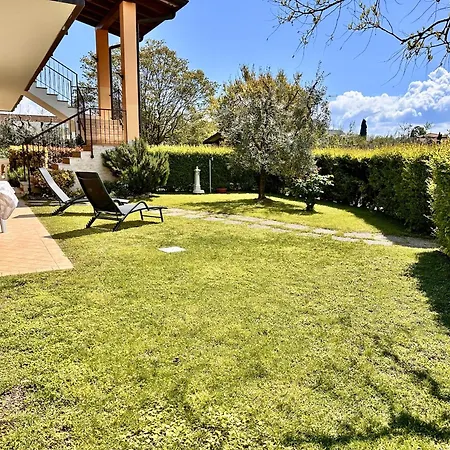 Apartment Il Fienile Di Manerba Manerba del Garda